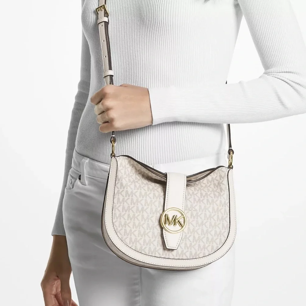 New Michael Kors Gabby Small Cream Vanilla Crossbody Bag - Picture 3 of 4